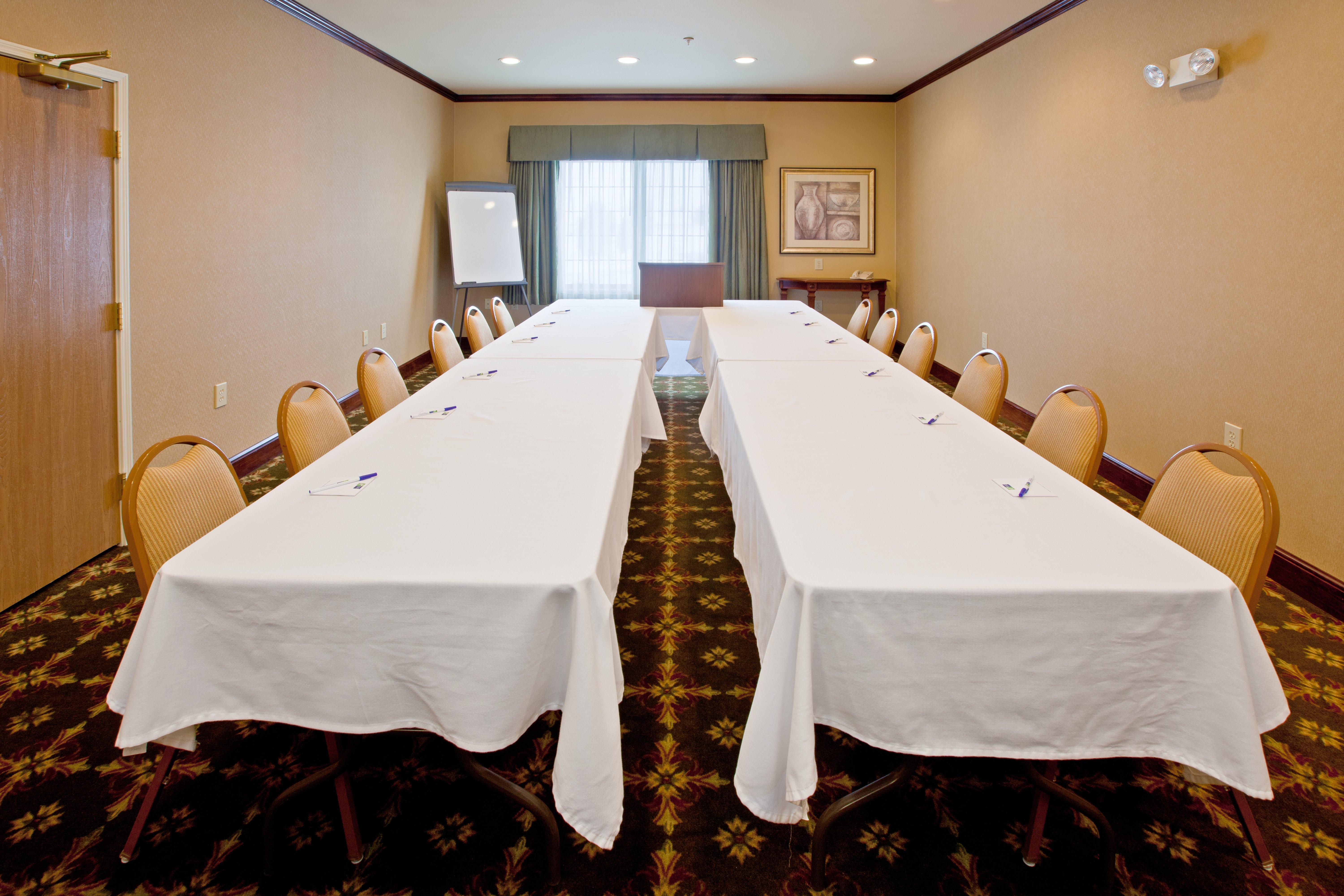 Holiday Inn Express Lebanon By Ihg Экстерьер фото