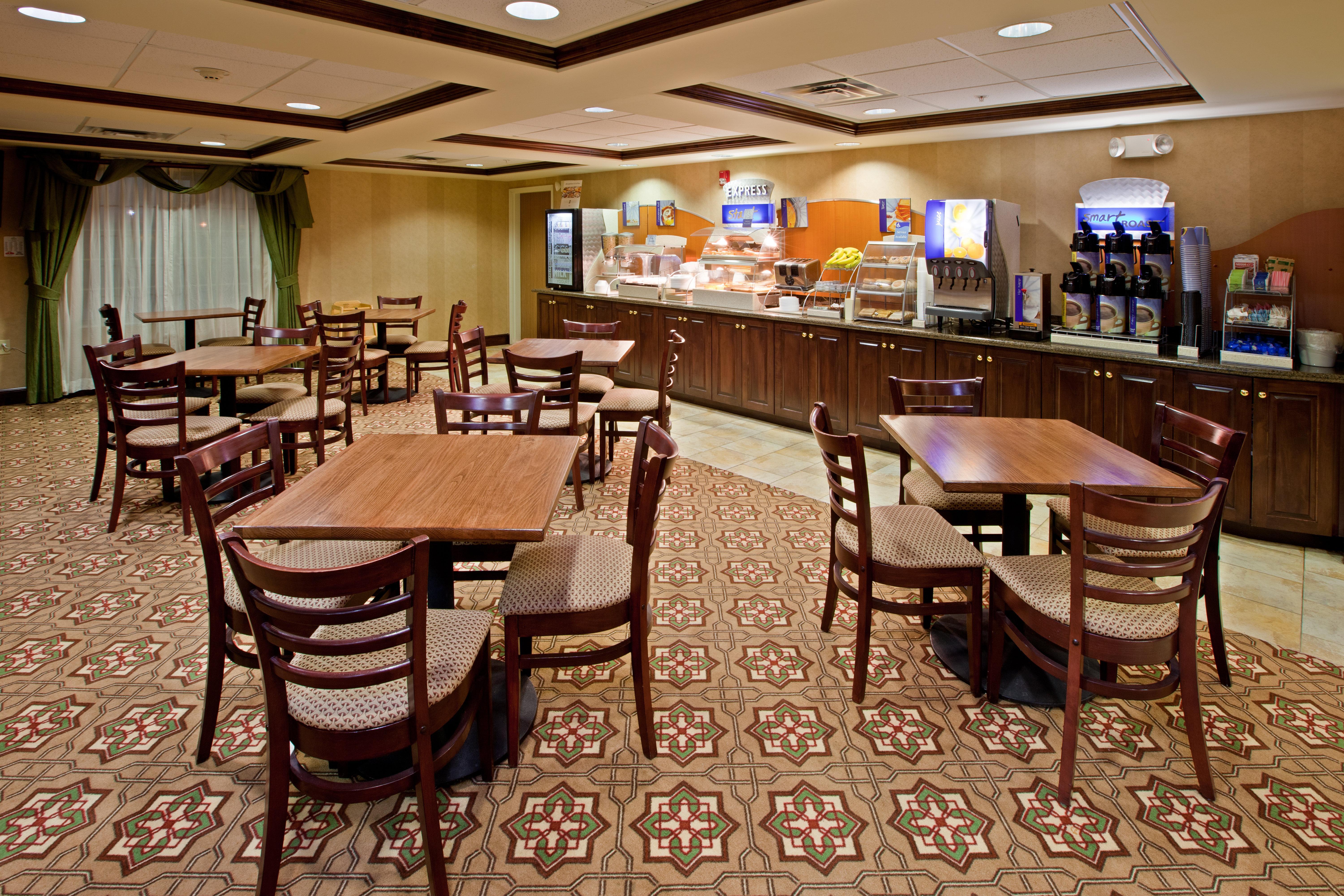 Holiday Inn Express Lebanon By Ihg Экстерьер фото