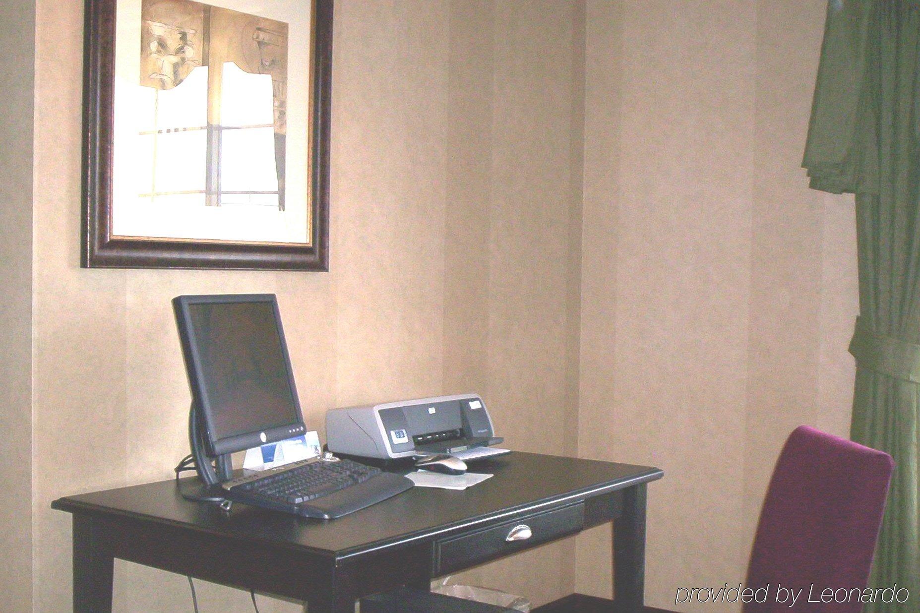 Holiday Inn Express Lebanon By Ihg Экстерьер фото
